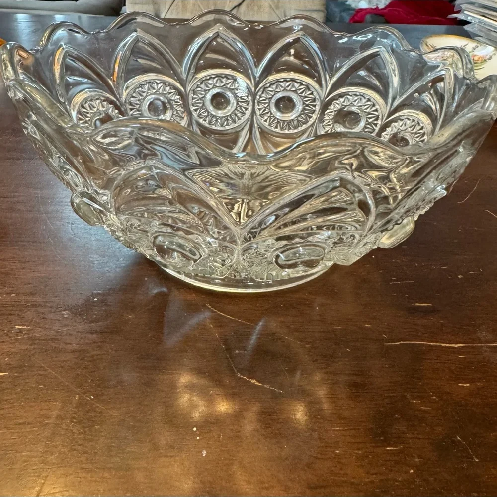 Bullseye Fan Vintage Art Deco Glass Bowl